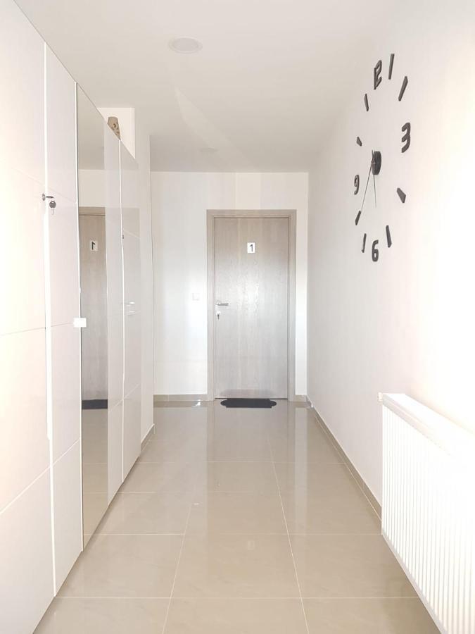 Apartmani Brigita Korenica Exteriör bild