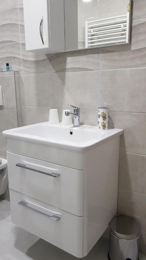 Apartmani Brigita Korenica Exteriör bild